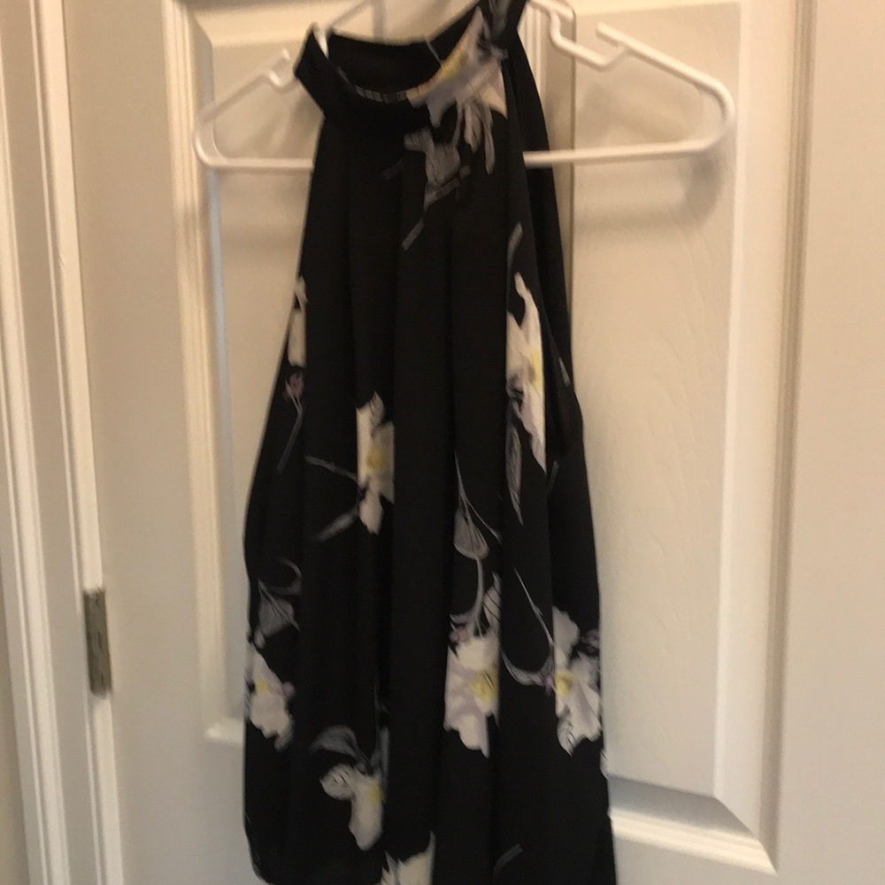 Black floral top